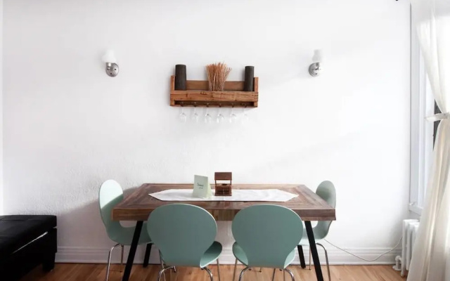 Two Bedroom Apartment in the Plateau