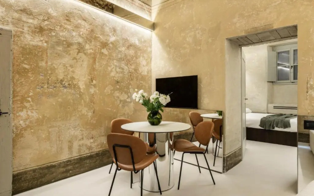 Chiaromanni Suite