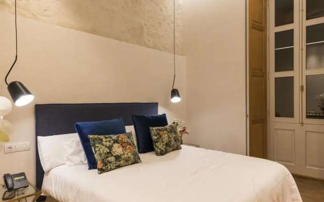 VEINTIUNO Emblematic Hotels by Airnest