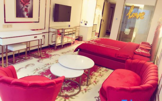 Kyriad Marvelous Hotel (Meizhou High Speed Railway Station)