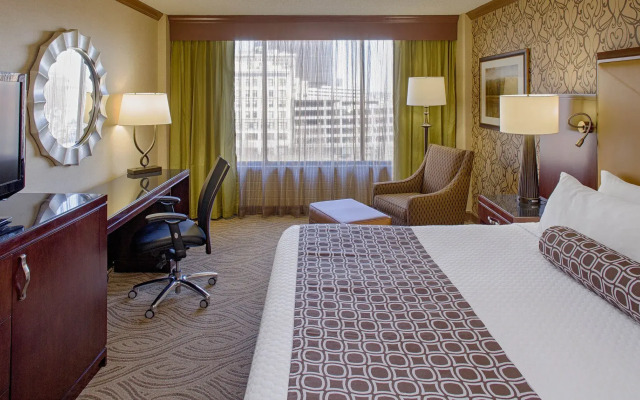 Crowne Plaza Dayton