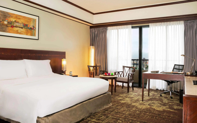 Sofitel Philippine Plaza Manila