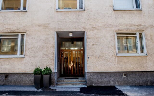 Отель WeHost Abrahaminkatu 9 Финляндия, Хельсинки - отзывы, цены и фото номеров - забронировать отель WeHost Abrahaminkatu 9 онлайн вид на фасад
