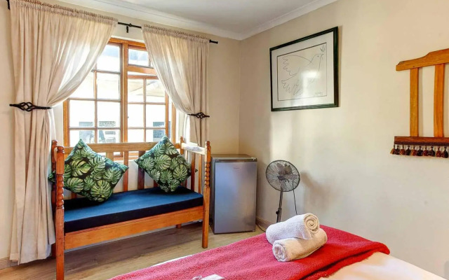 Penguin - Double En-Suite Studio