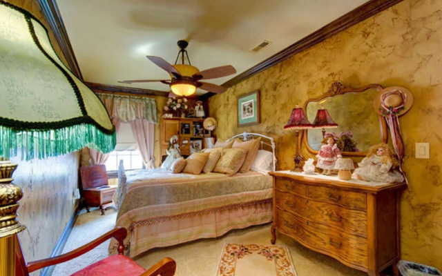 The Foxtrot Inn