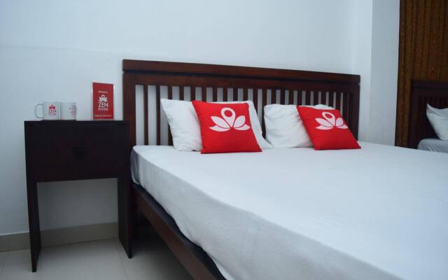 Отель ZEN Rooms Union Place вид на фасад