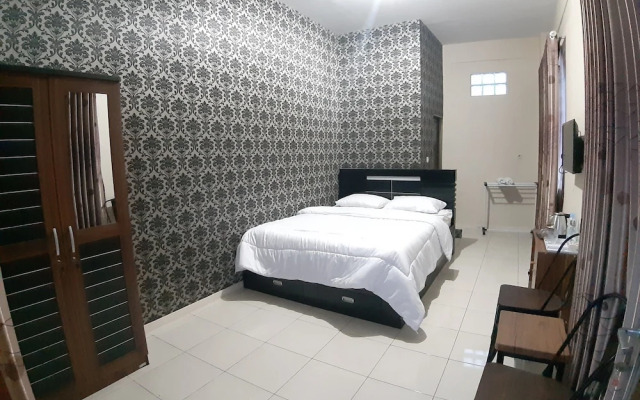 Soreang Hotel by ZUZU