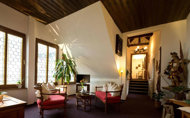 Hotel und Weinhaus Zum Krug