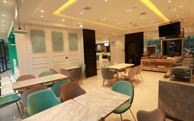 Xana Hotelle Zhongyang Nan Street Red Star Macalline