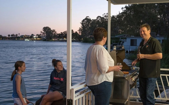 Renmark River Villas and Boats & Bedzzz