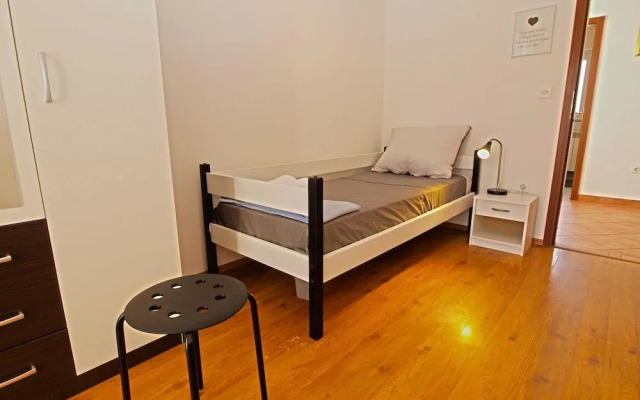 Apartment 1092