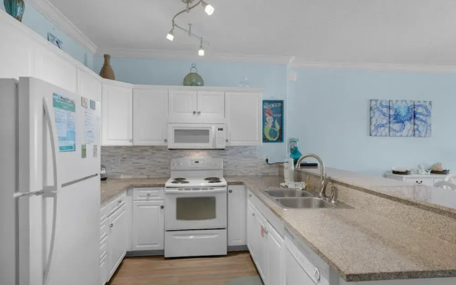 Twin Palms 1201