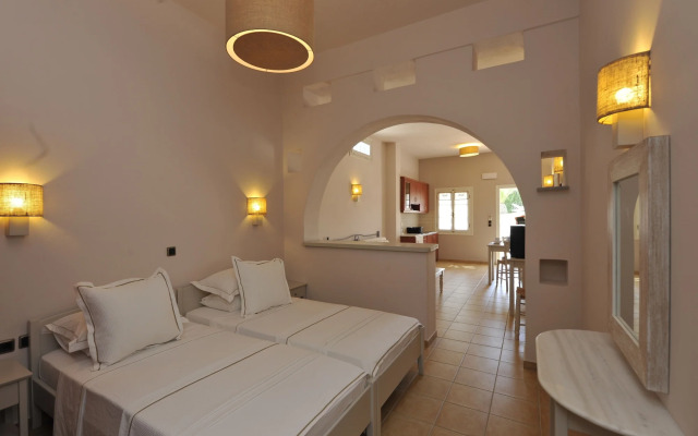 Ammos Naxos Hotel