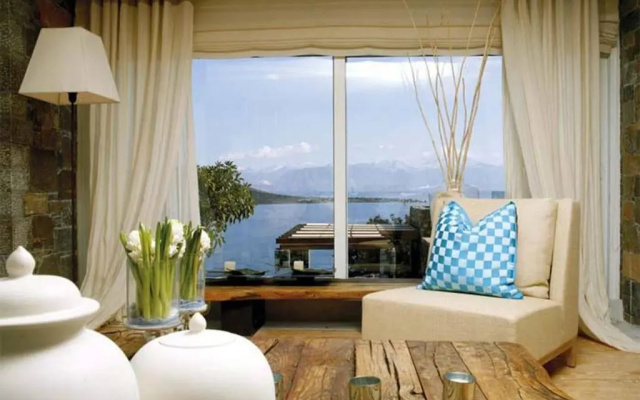 Villa Atlantis