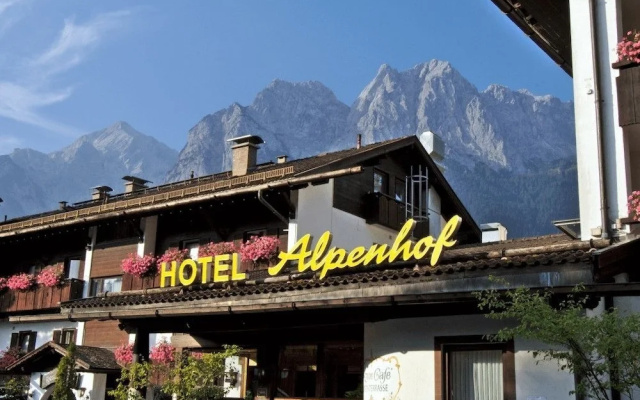 Hotel Alpenhof