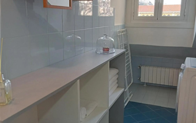 Mole Apartment