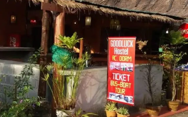 Good Luck Lanta Hostel