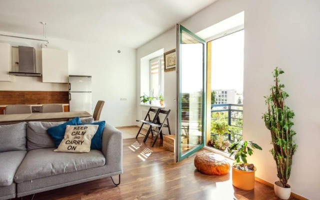 #stayhere - Spacious & Bright 1BDR Apartment Shopping District