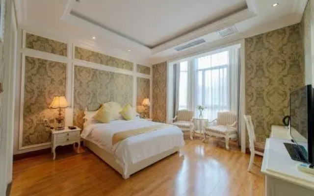 Tengchong Jade Holiday Hotel