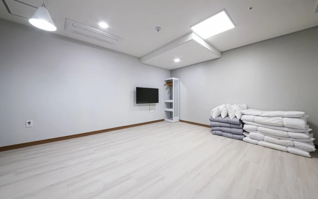 Jin Arirang Hostel