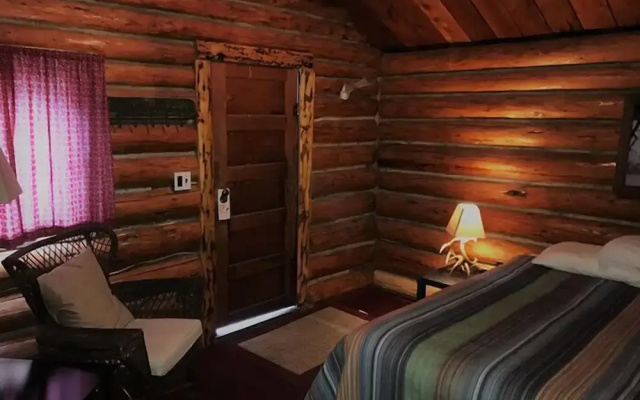 Grizzly Lodge