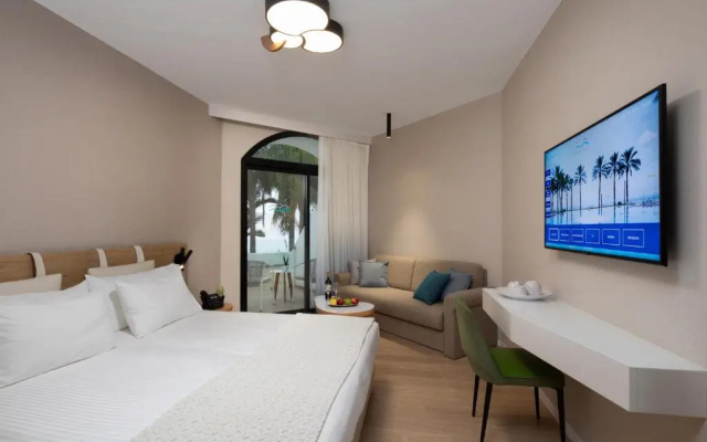 Gai Beach Resort Spa Hotel