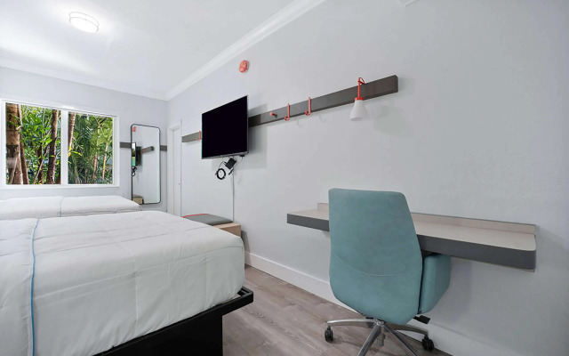 Atrium Hotel, Trademark Collection by Wyndham