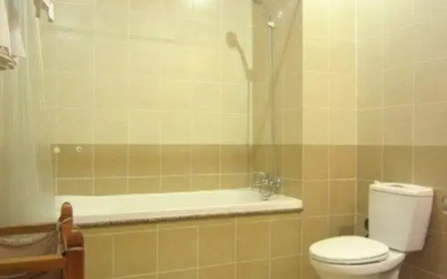 Lucky Star Hotel- Phu My Hung