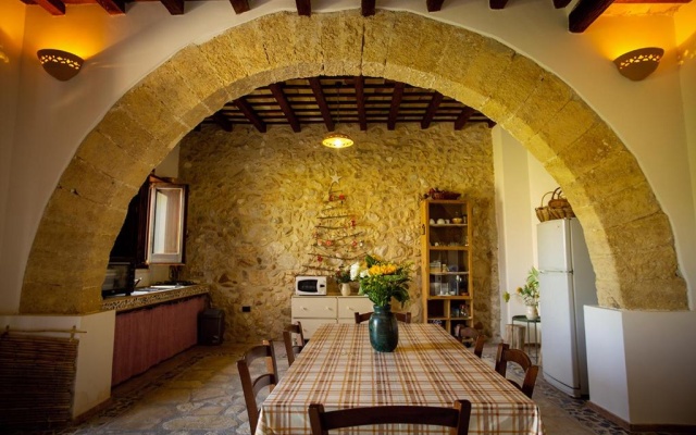 Antica scuola