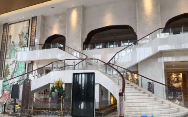 Huaqi Earl Hotel
