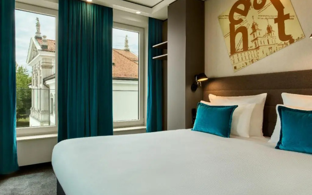 Motel One Warsaw