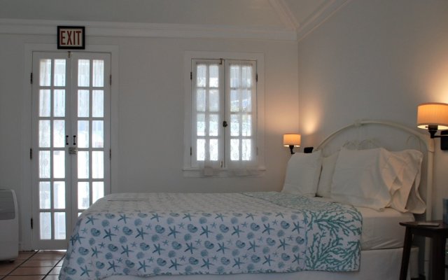 At Home in the Tropics B&B in St. Thomas, U.S. Virgin Islands from 526$, photos, reviews - zenhotels.com guestroom