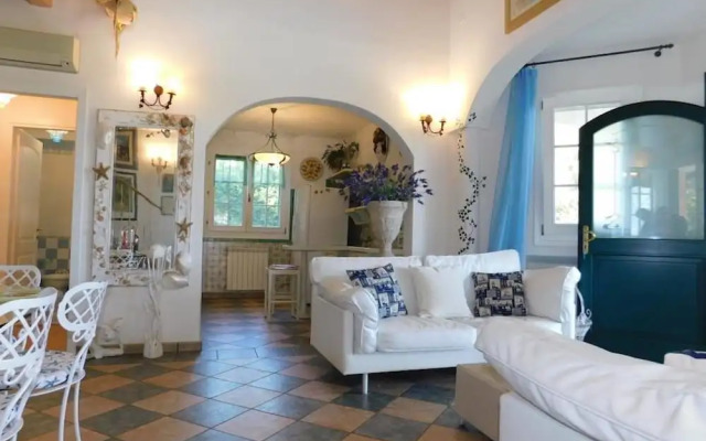 Wonderful Villa With Pool on Albarella
