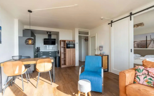 2 Person Apartment With Island View