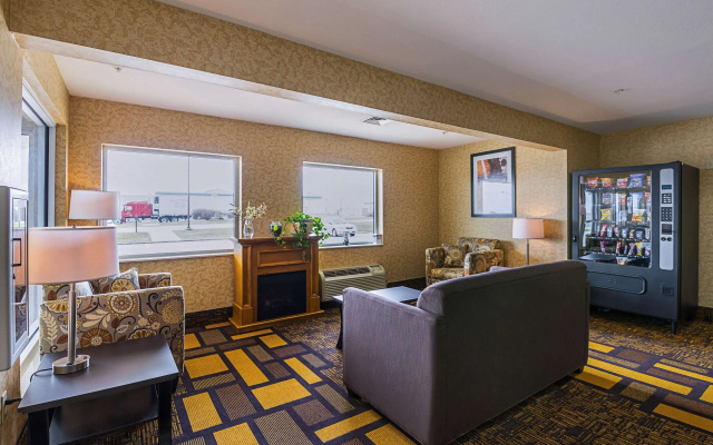 Quality Inn & Suites Belmont - Platteville
