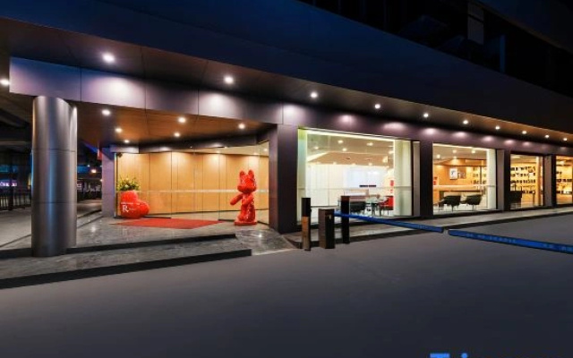 R ROYALSS HOTEL(Chengdu Jinniu Wanda North Railway Station）)