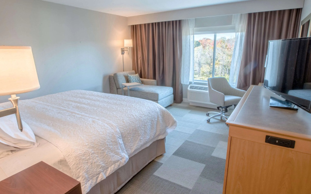 Hampton Inn by Hilton Amesbury