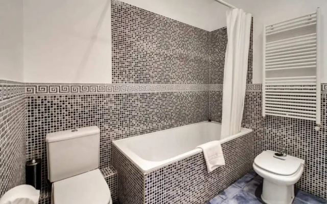 Cosy Comfortable 1 bed With Terrace in Eixample