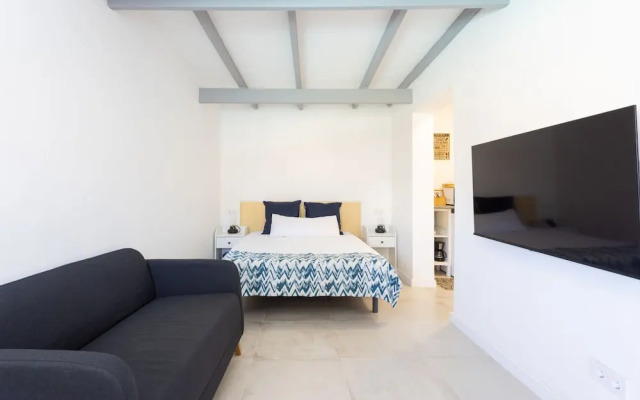 Oasis Tenerife Studio 2