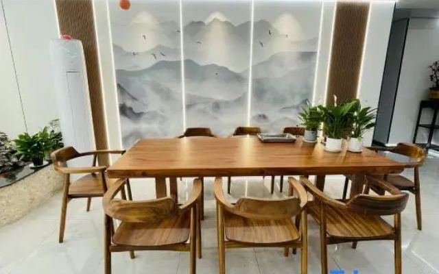 Yinju Homestay (Lianyungang Jiaruibao Plaza)