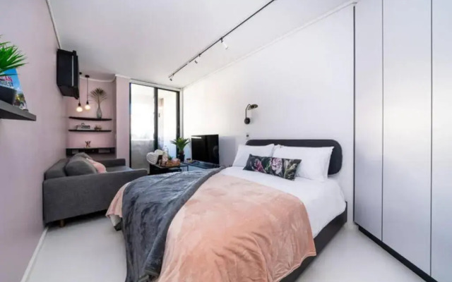 Sassy Studio in Trendy Sea Point