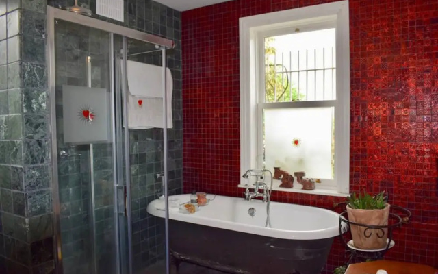4 Bedroom House In Central Dublin