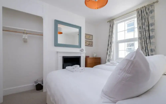 Host Stay Millfield House