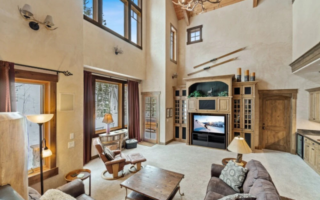 Keystone Gulch 8 Bedroom Home by Redawning
