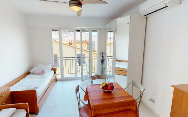 Studio Menton, 1 pièce, 3 personnes - FR-1-196-214