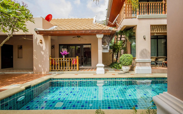 Pratumnak Regal Villa