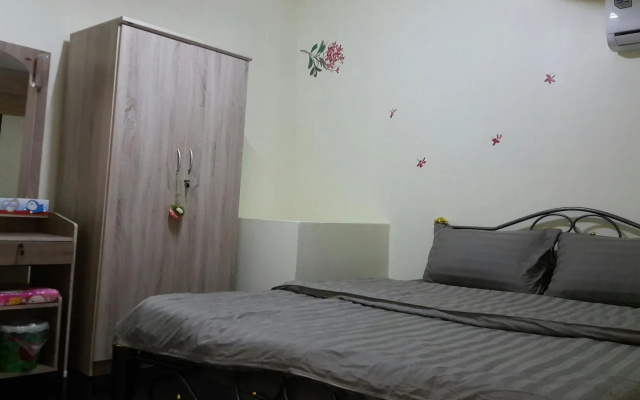 Green Box Hostel