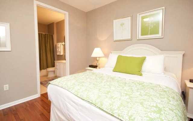 10-106 2 Bedroom Condo by RedAwning