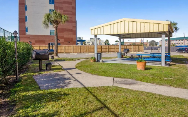 Beach View by Ryson Vacation Rentals