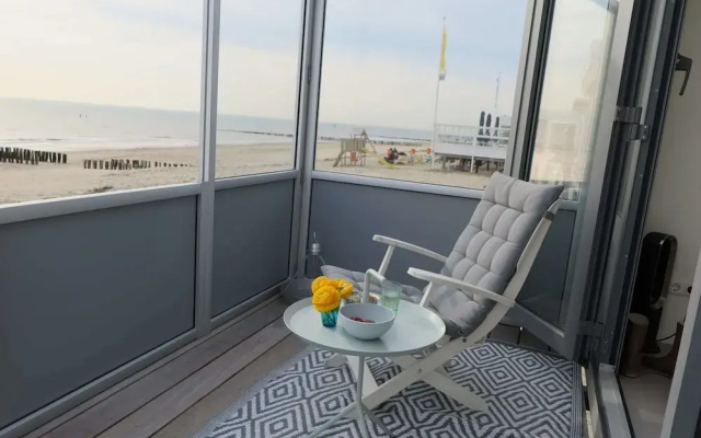 Beach House in Koudekerke Near Dishoek